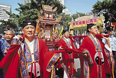 黄大仙澳门开奖现场开奖直播,黄大仙澳门开奖现场开奖直播，传统与现代的交融